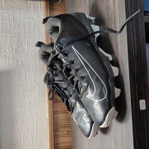 Nike Vapor Untouchable Shark 3 Black Low-Top Football Cleats Size 10.5